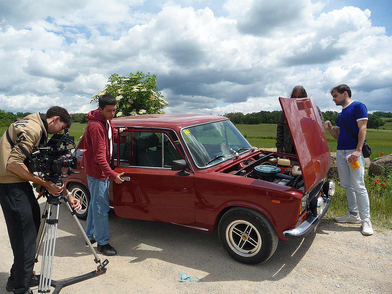 Behind the scenes 1